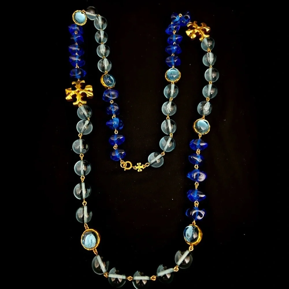 🔥🔥Authentic Designer Necklace At Awesome Prices To Buy Now & Save Price Firm